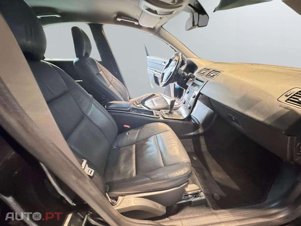 Volvo S40 1.6D R DESIGN 