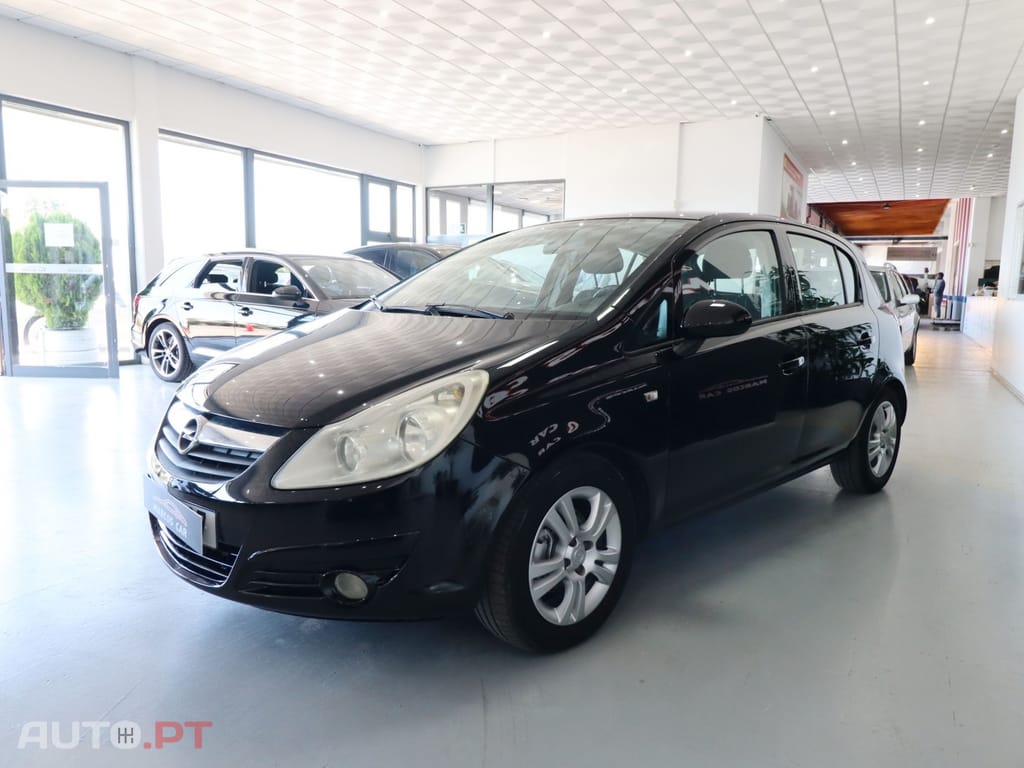 Opel Corsa 1.3 CDTi City — fotografia 3