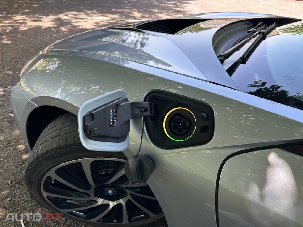 BMW i8 Standard 362cv