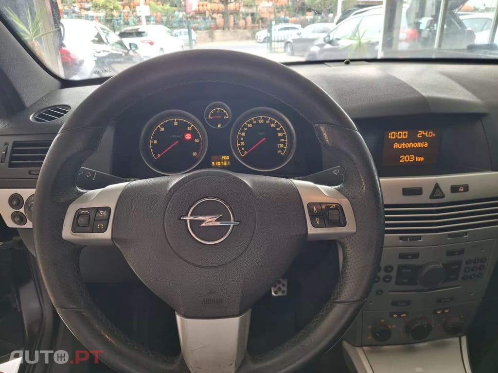 Opel Astra GTC 1.3 CDTi