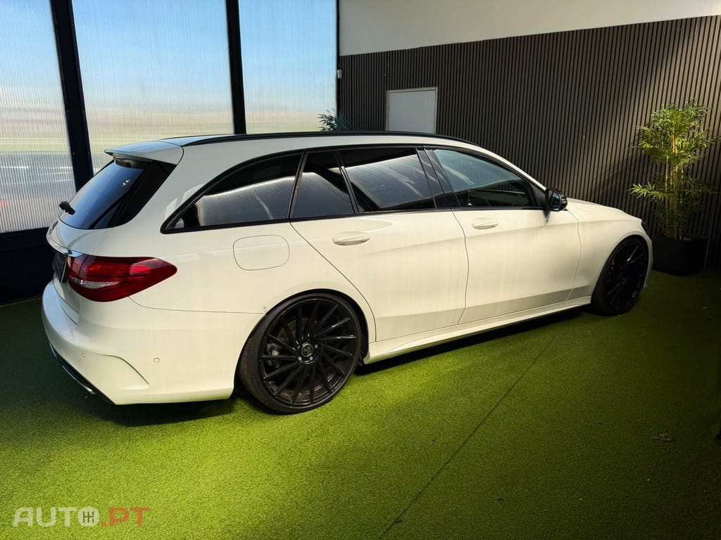 Mercedes-Benz C 220 AMG