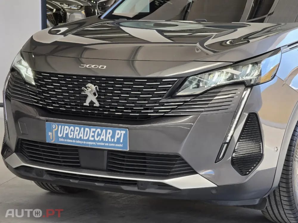 Peugeot 3008 1.6 Hybrid Allure e-EAT8