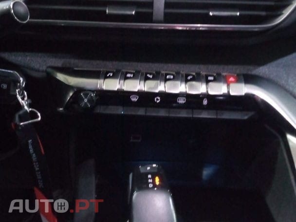 Peugeot 3008 1.2 PureTech Allure