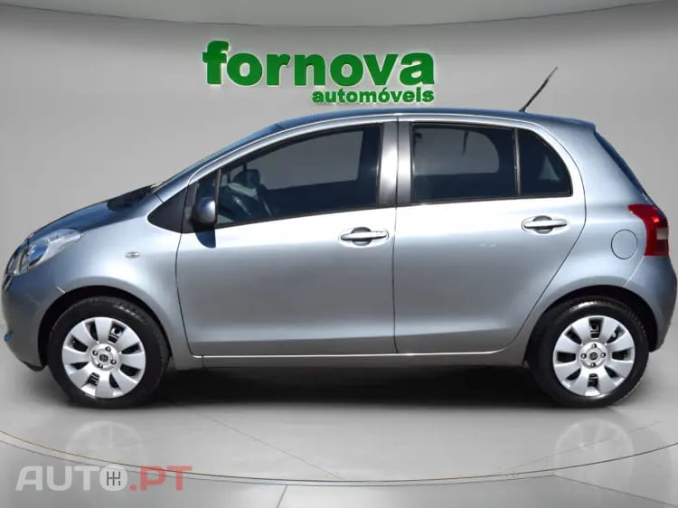 Toyota Yaris 1.0 VVT-i Sol