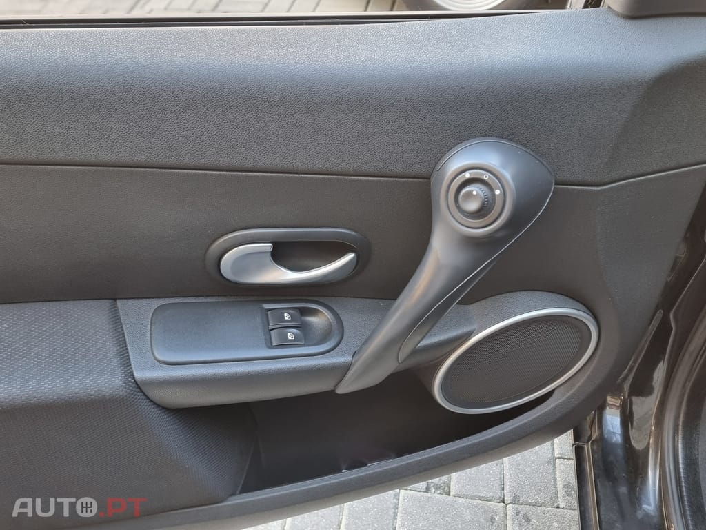 Renault Clio 1.2 16V Confort