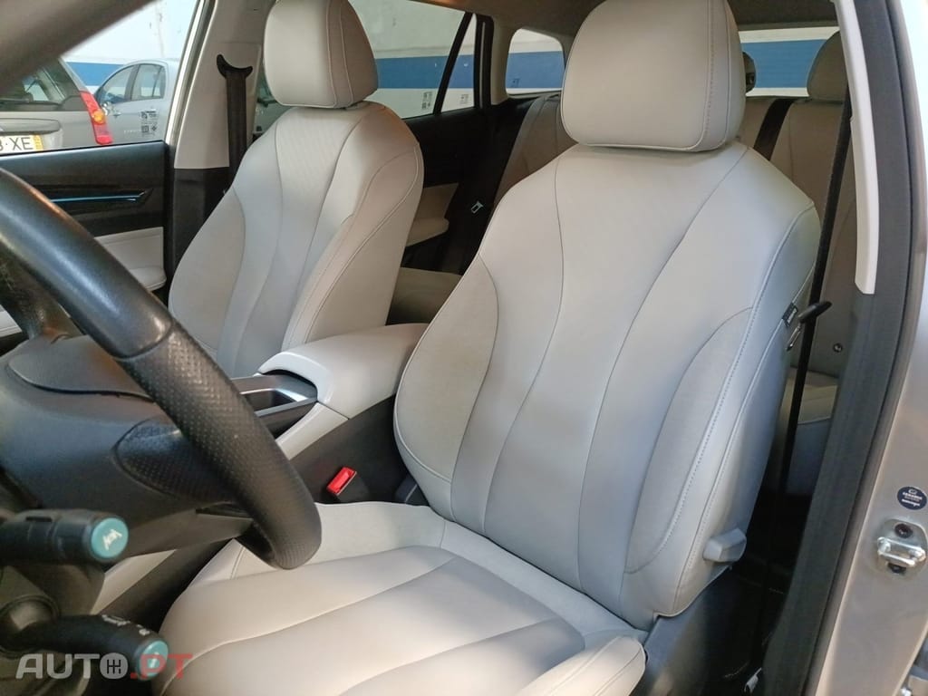 MG MG5 5 Standard Luxury