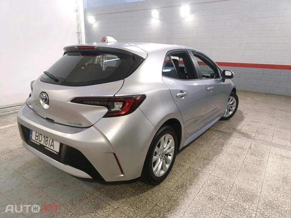 Toyota Corolla 1.8 Hybrid Comfort