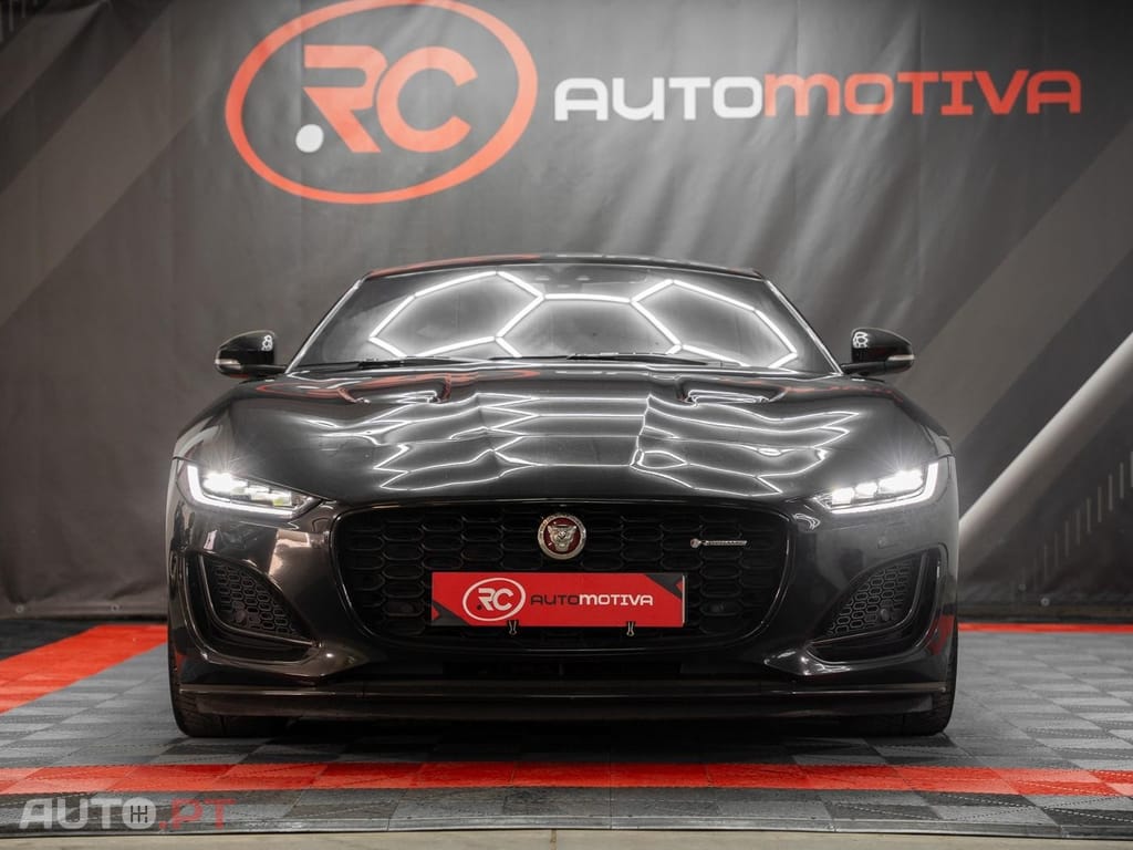 Jaguar F-Type 2.0 i4 R-Dynamic Black