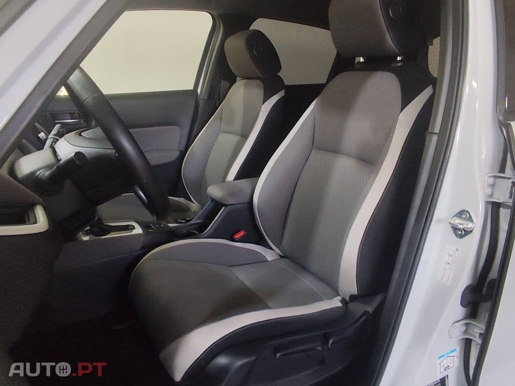 Honda Jazz 1.5i-MMD Crosstar Executive