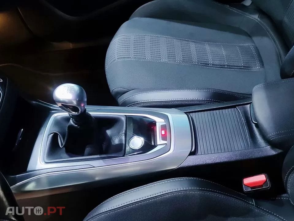 Peugeot 308 1.2 PureTech Style