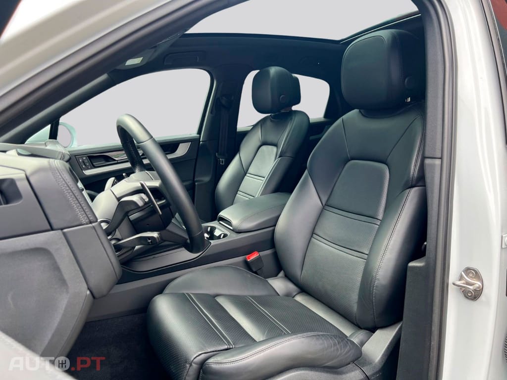 Porsche Cayenne I.V.A DEDUTIVEL E-Hybrid