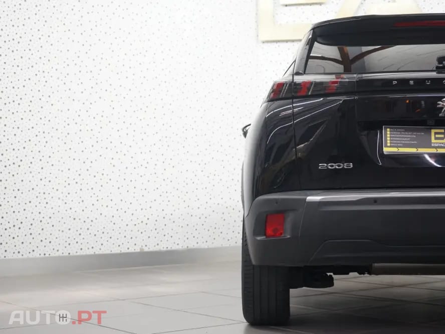 Peugeot 2008 1.2 PureTech Allure