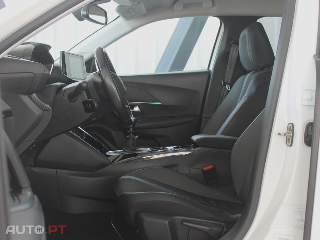 Peugeot 2008 1.5 BlueHDi Allure