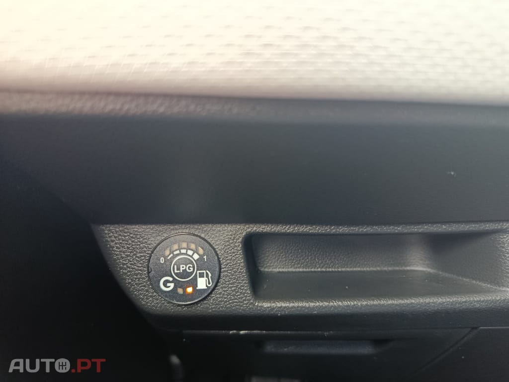 Renault Clio 1.0 TCe Evolution Bi-Fuel