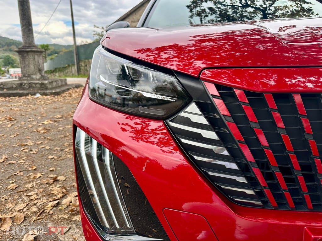 Peugeot 2008 1.2 PureTech GT Pack EAT8