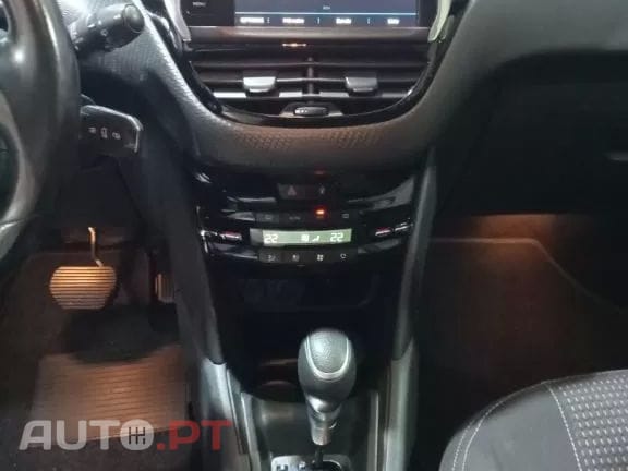 Peugeot 208 1.2 PureTech Style