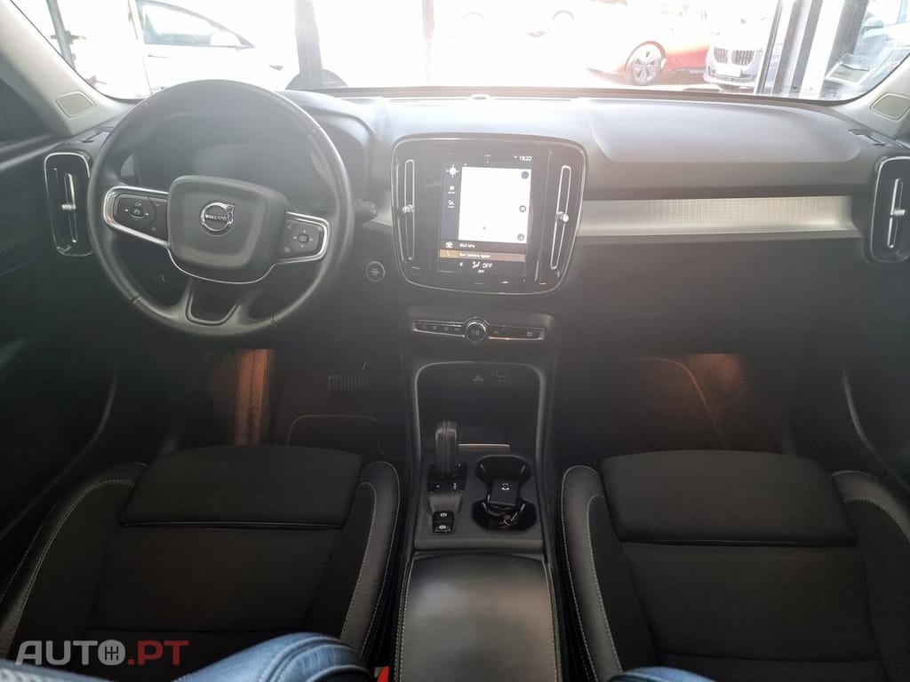 Volvo XC40 2.0 D3 Momentum Plus Geartronic