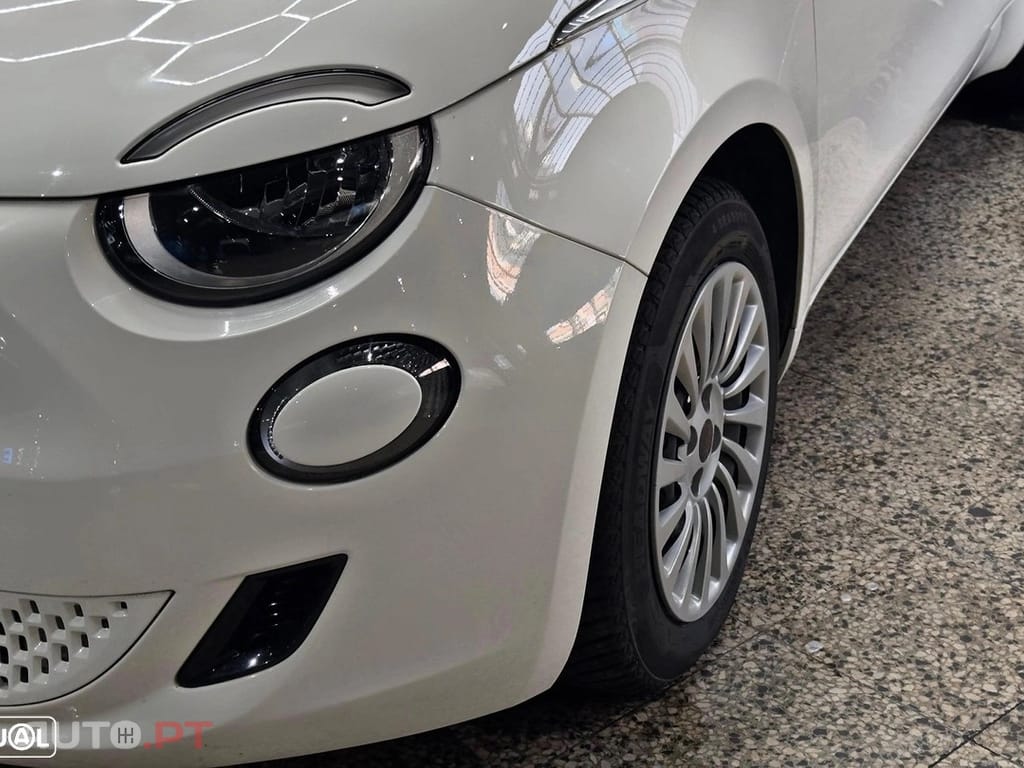 Fiat 500e 23,8kWh Red