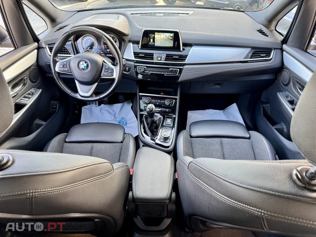 BMW 216 d 7L Line Sport