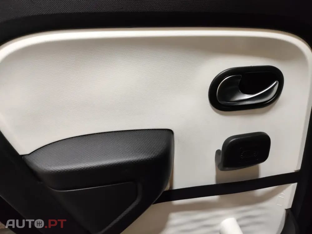 Renault Twingo 1.0 SCe Limited EDC