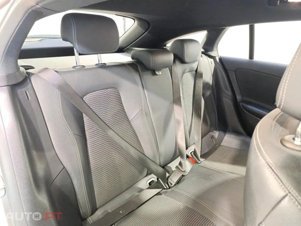 Mercedes-Benz CLA 250 e Shooting Brake Style Plus