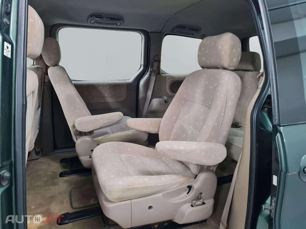 Kia Carnival LS