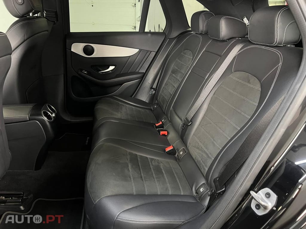 Mercedes-Benz GLC 300 e 4MATIC AMG Line