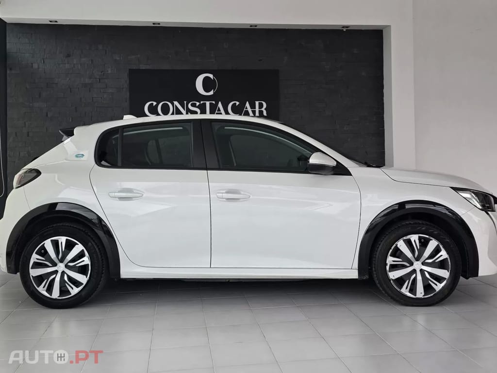Peugeot E-208 50 kWh Active