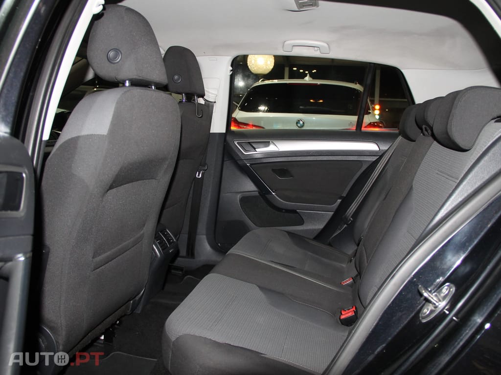Volkswagen Golf 1.6 TDi Confortline