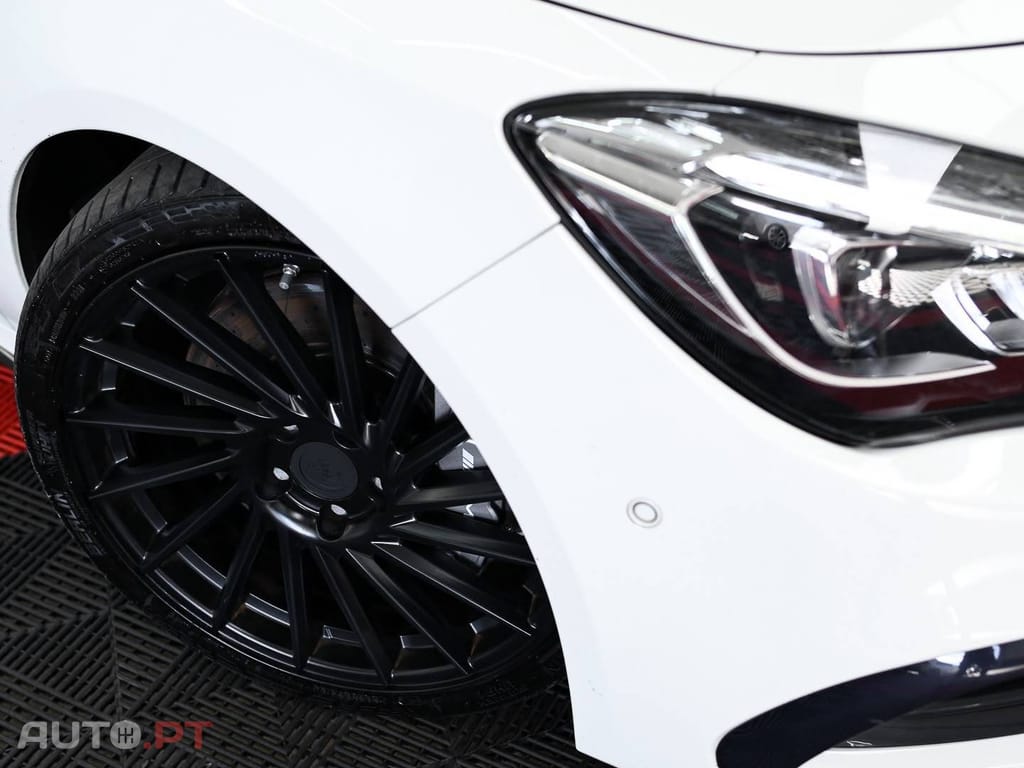 Mercedes-Benz CLA 45 AMG 4Matic Speedshift 7G-DCT