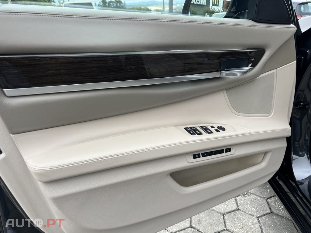 BMW 750 Li