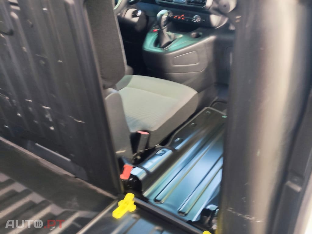 Peugeot Partner 1.5 BlueHDi Premium Longa