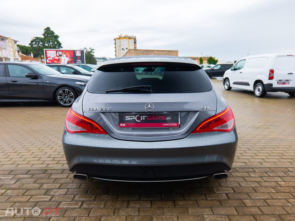 Mercedes-Benz CLA 200 d Shooting Brake Urban Aut.