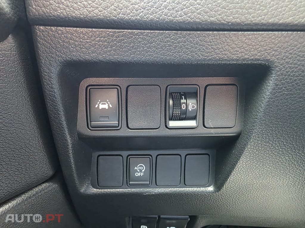 Nissan Qashqai 1.5 dCi N-Connecta J18