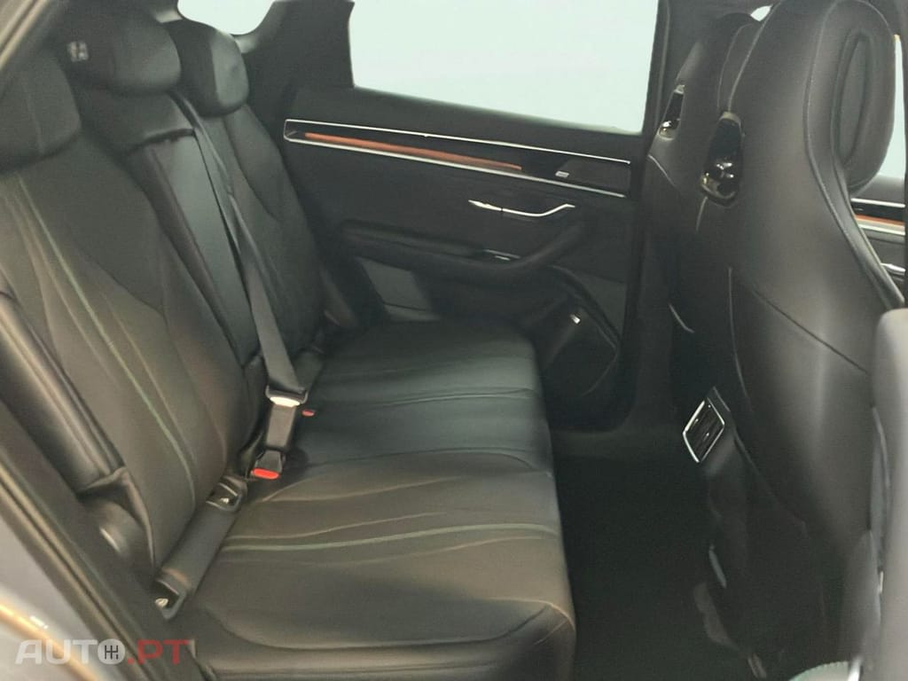 BYD Seal U 1.5 DM-I 218CH BOOST