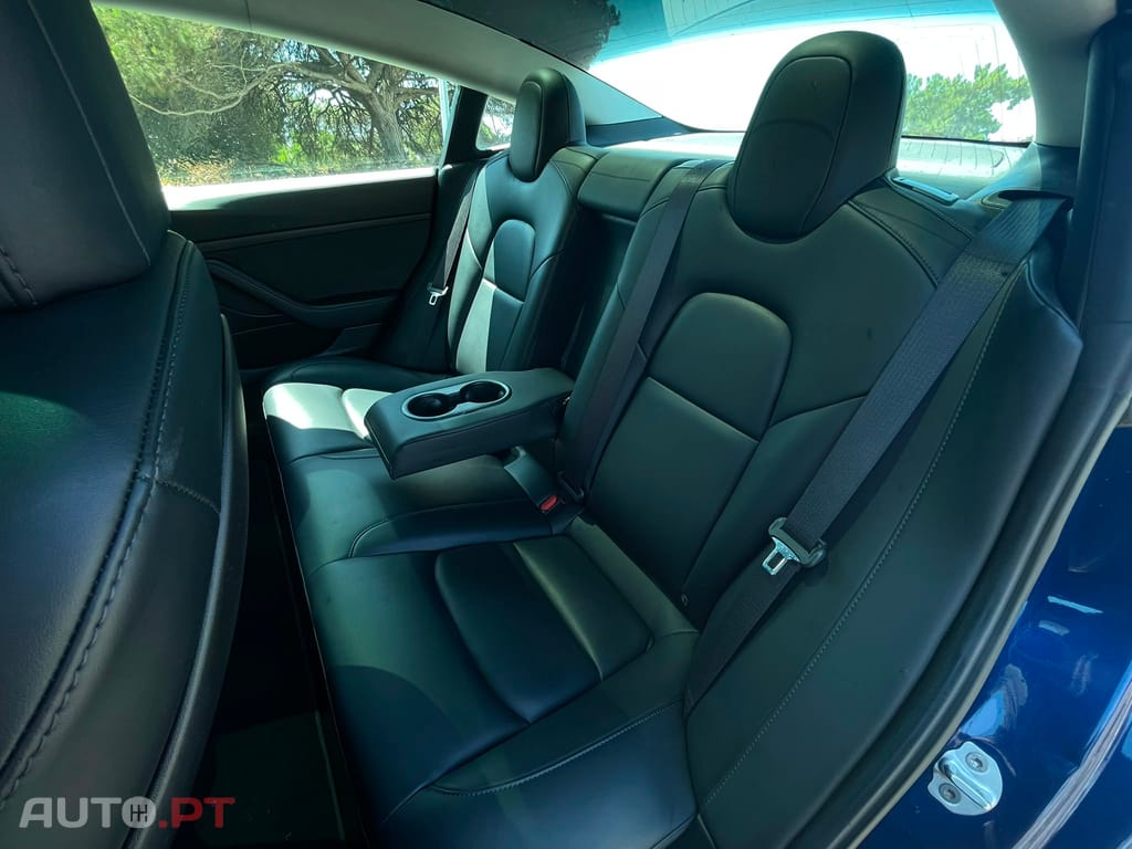 Tesla Model 3 Standard Range Plus RWD