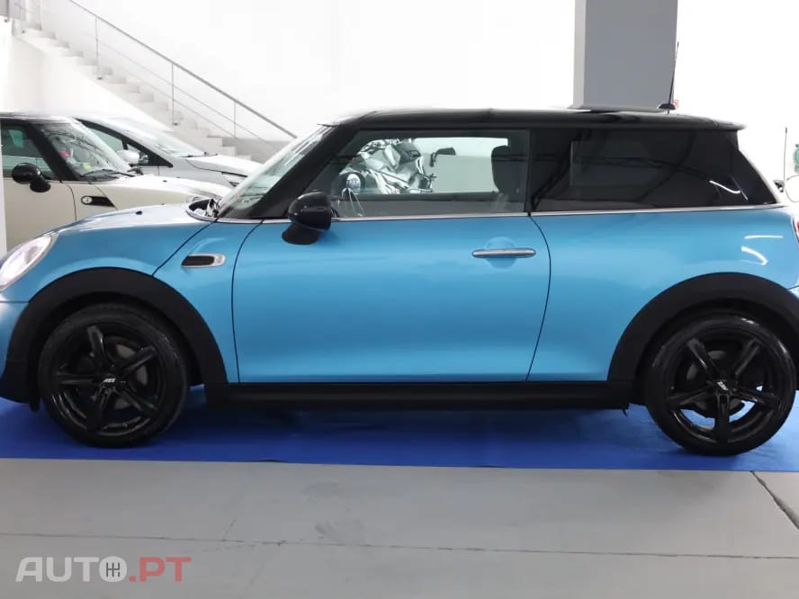 MINI Cooper Cooper D