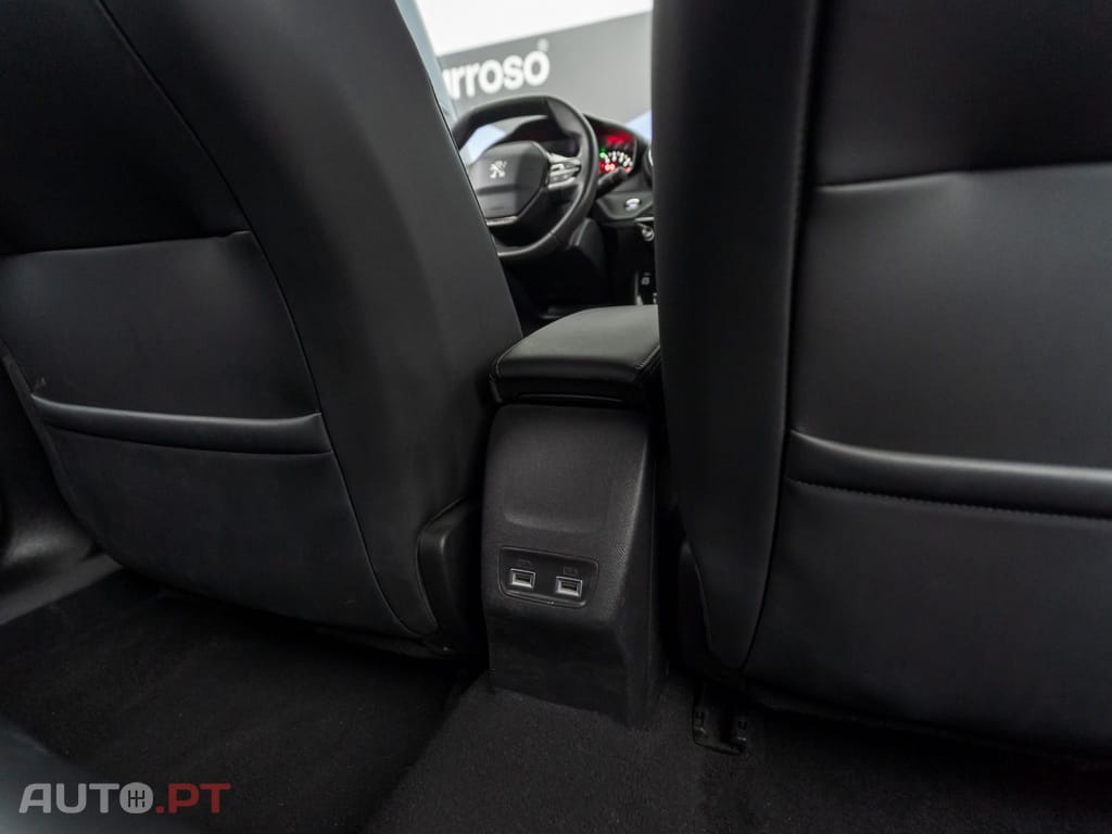 Peugeot 2008 1.5 BlueHDi Allure