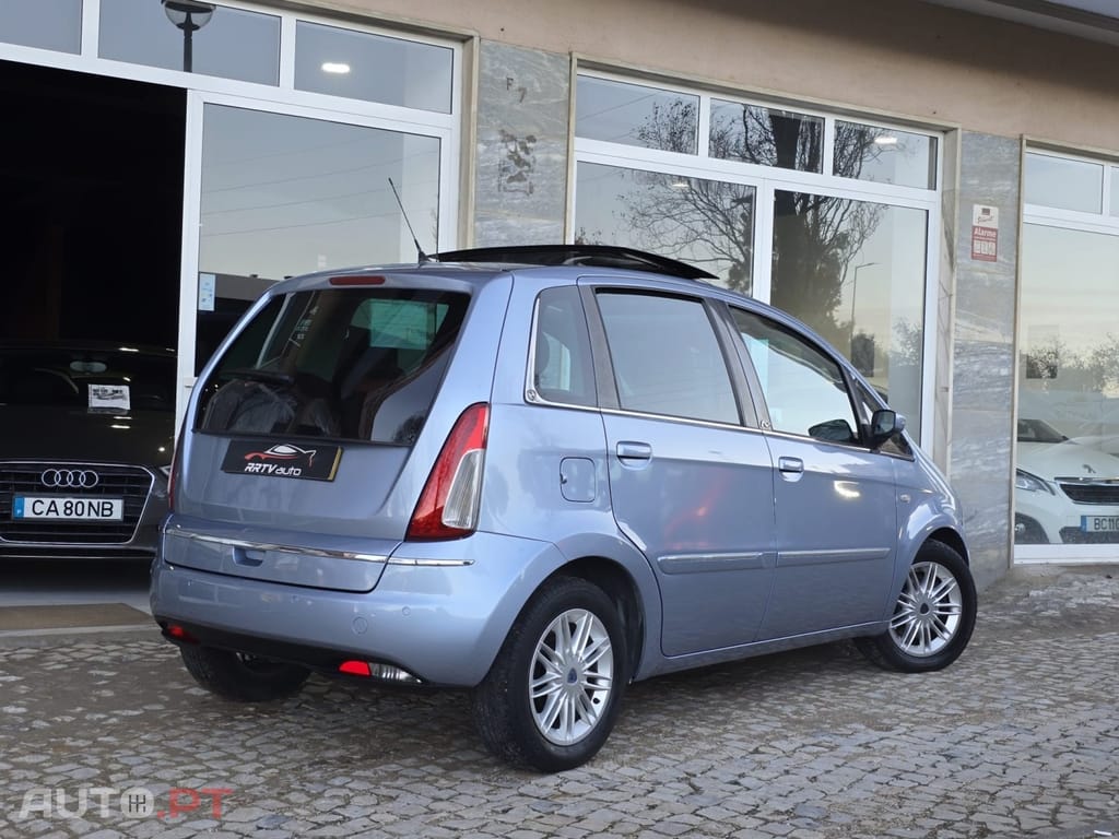 Lancia Musa 1.3 16V M-jet Platino DFN