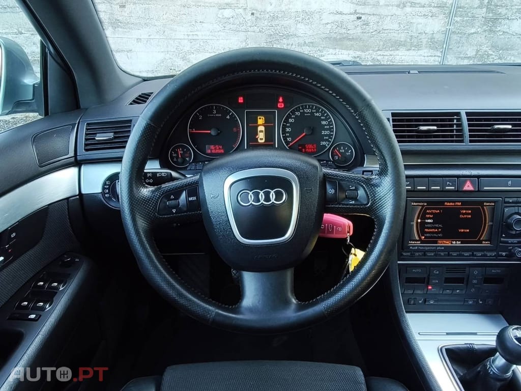 Audi A4 2.0 TDI S-line