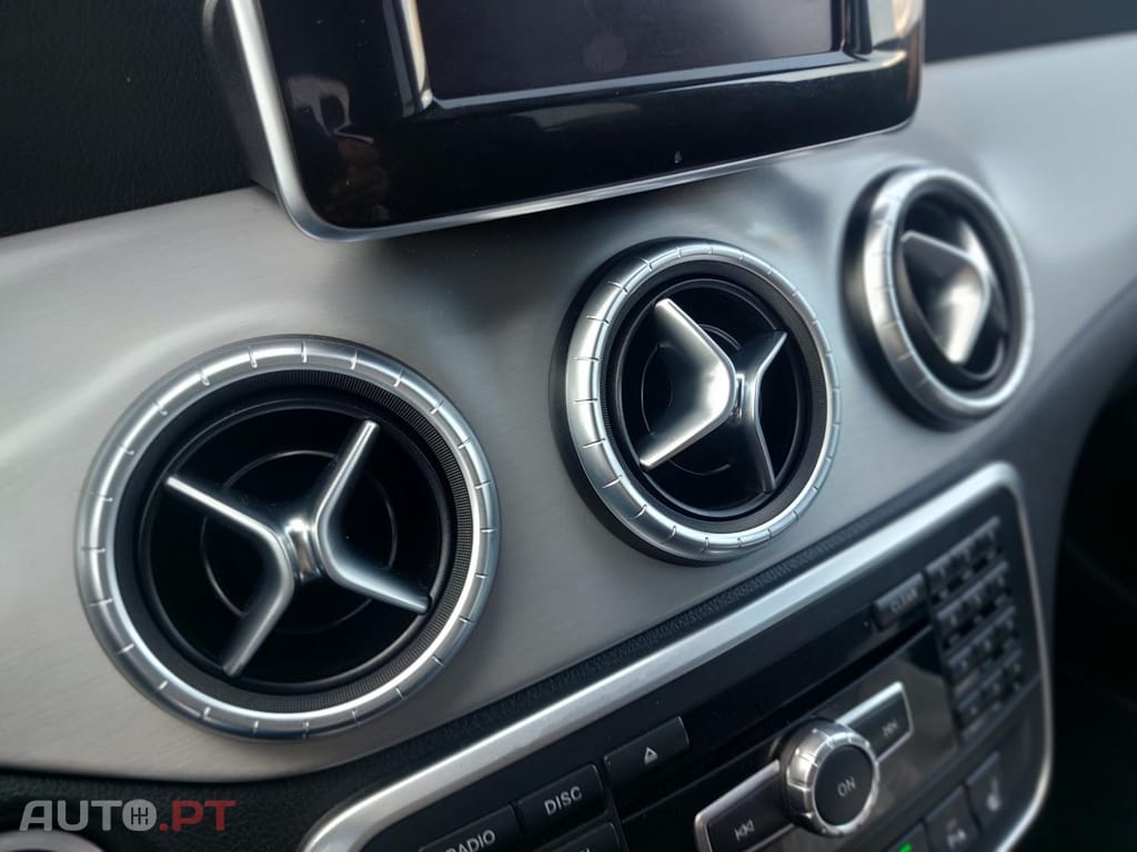 Mercedes-Benz CLA 200 CDi AMG Line