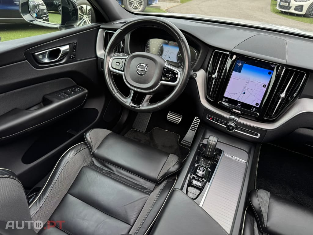 Volvo XC60 2.0 T6 PHEV R-Design AWD