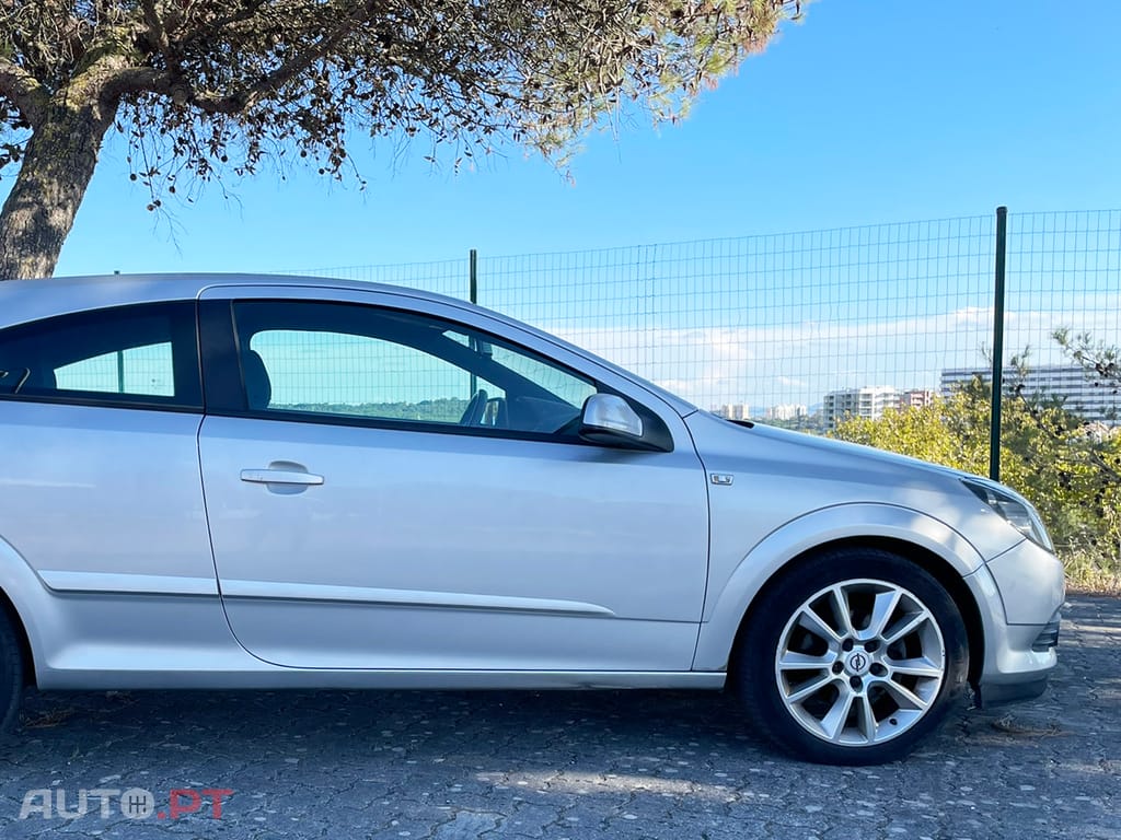 Opel Astra GTC 1.7 Diesel