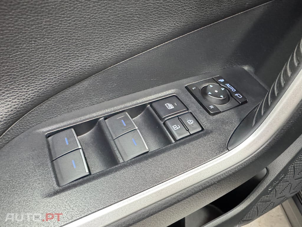 Toyota RAV4 HDF Square Collection