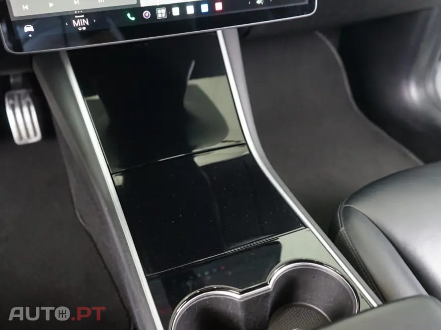 Tesla Model 3 Standard Range Plus RWD