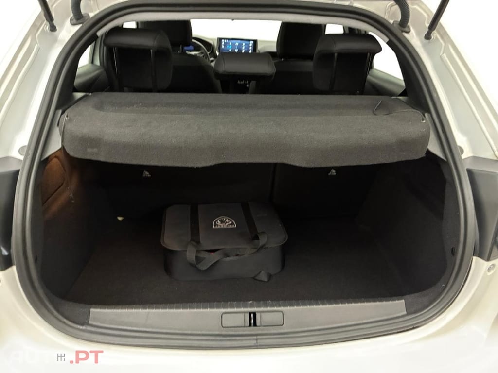 Peugeot E-208 50 kWh Active