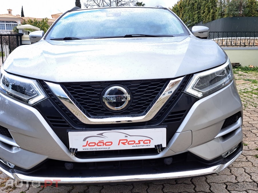 Nissan Qashqai 1.5 dCi N-Connecta J18+Led