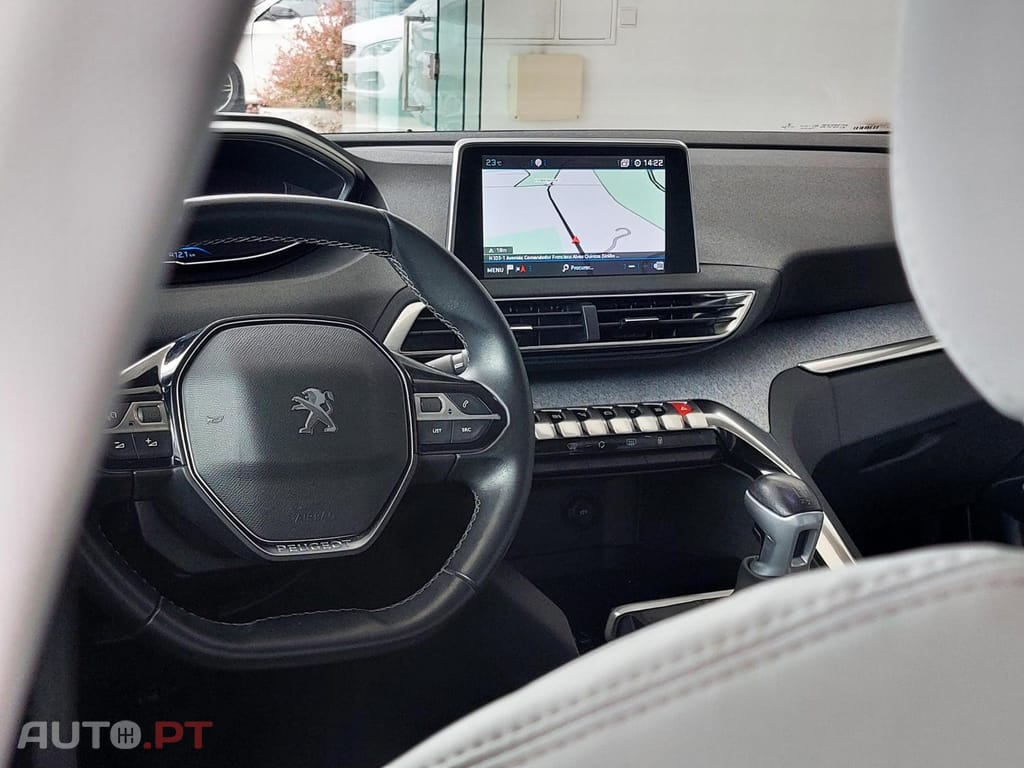 Peugeot 3008 1.5 BlueHDi Allure