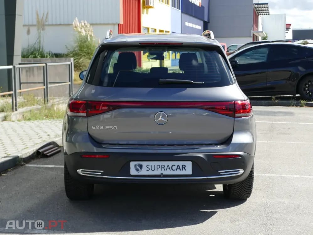 Mercedes-Benz EQB 250 Progressive