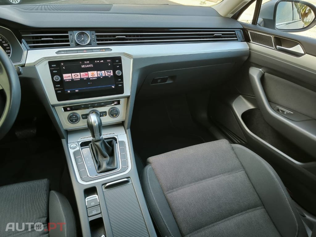 Volkswagen Passat 2.0 TDI Business P.DSG